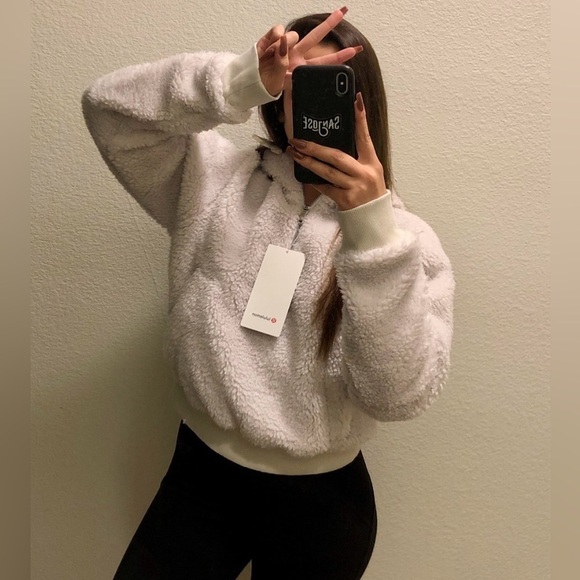 Lululemon Textured Fleece Half Zip - Picture 15 of 16